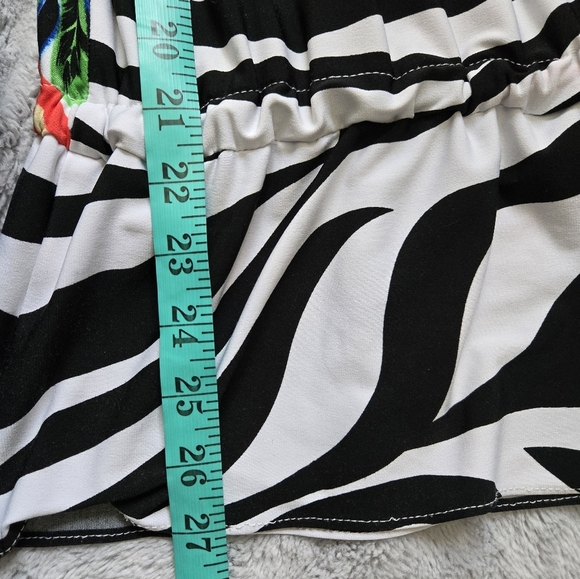 JOSEPH RIBKOFF Zebra Print Floral Accent Tie Waist Top. Size 14 - Picture 11 of 11